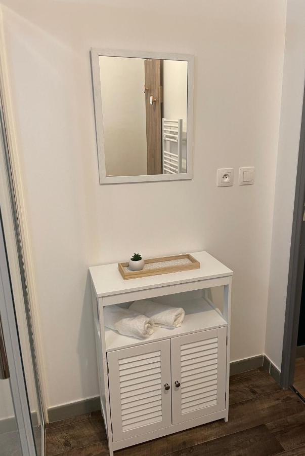 Appartement Et Garage Au Coeur De L'Isle Eksteriør bilde